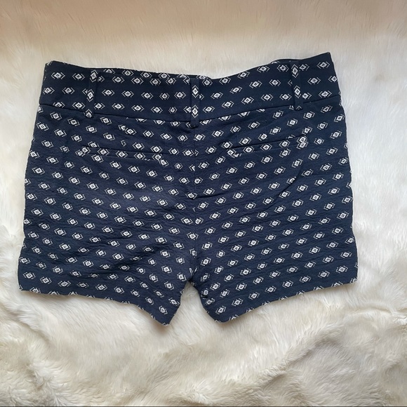 Ann Taylor shorts - Picture 2 of 6